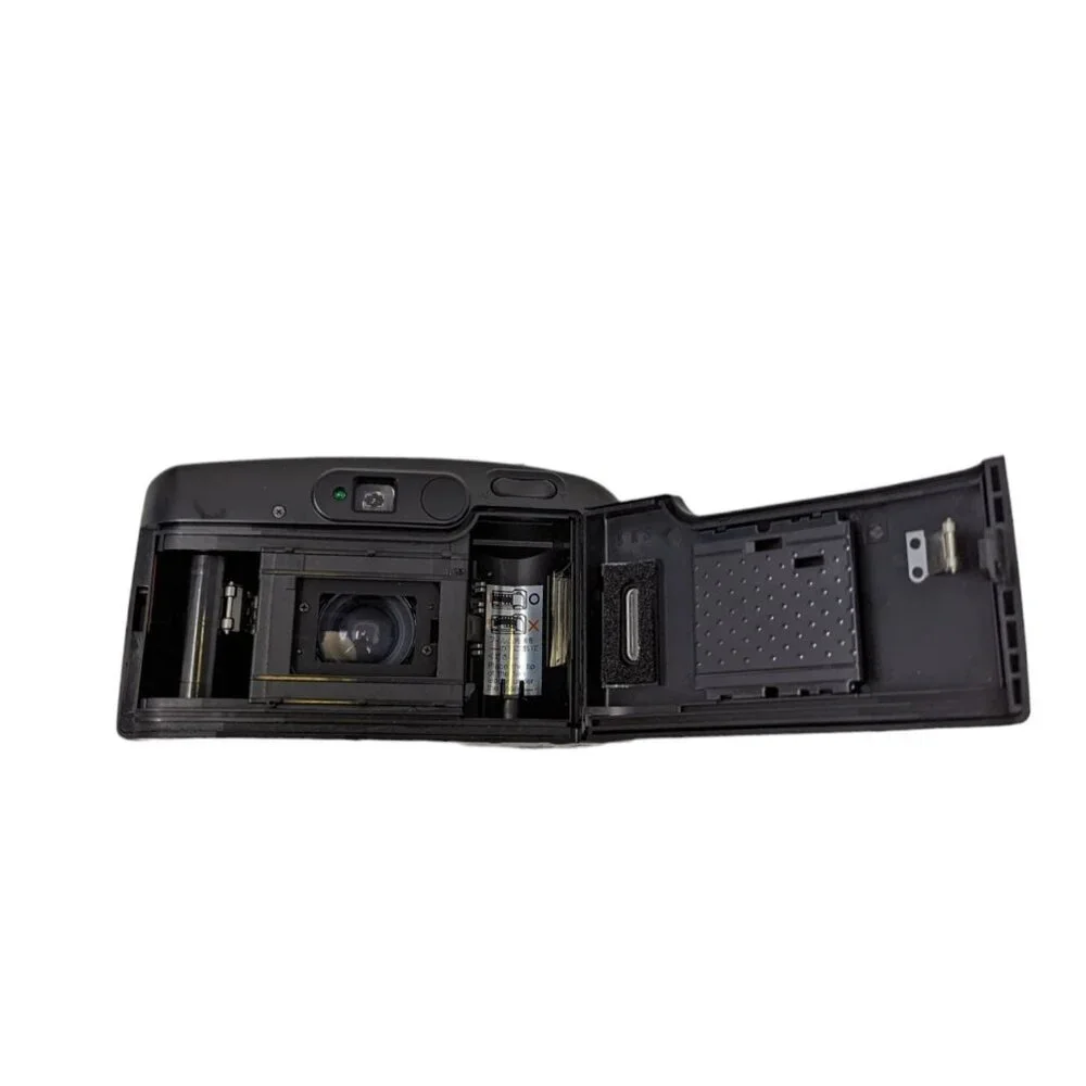 Vintage Yashica Black EZS Zoom 70 Film Point Shoot Camera 38-70mm 35mm - WORKS!